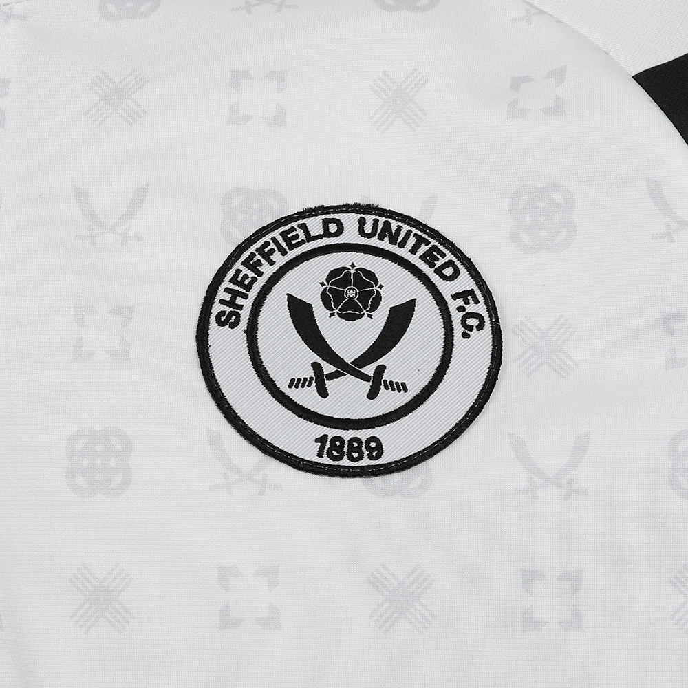 Junior Warm Up 1/4 Zip 22 W/B 3 Junior Warm Up 1/4 Zip 22 W/B