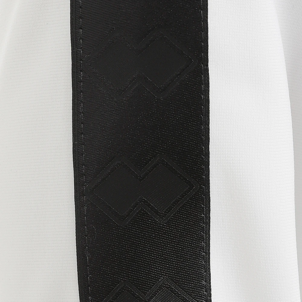 Junior Walk Out Jacket 22 W/B 3 Junior Walk Out Jacket 22 W/B